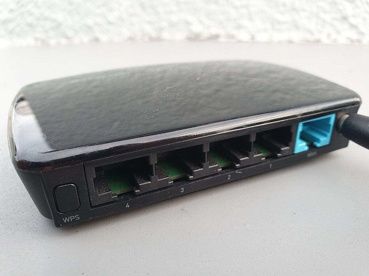IT Strategy — When to replace laptops, servers and switches: a simple hardware refresh plan